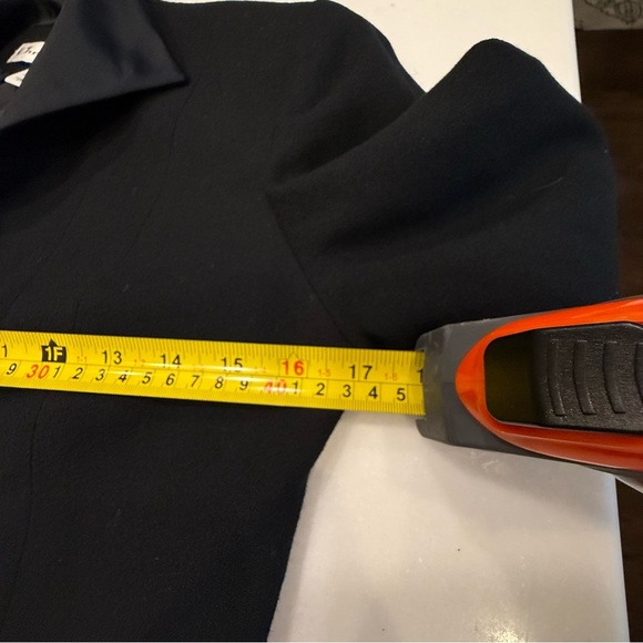 Christian Dior Women’s Black Wool Blazer With Satin Cuffs & Collar Sz 2P - Picture 3 of 16